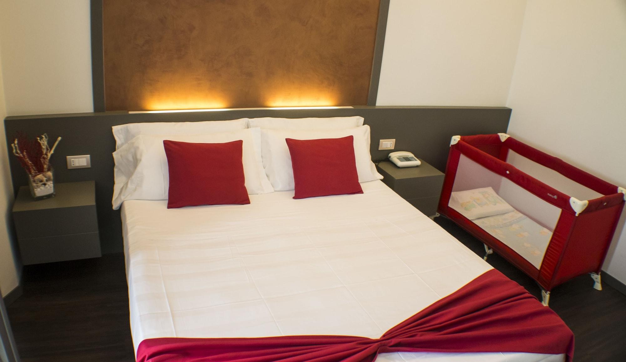 Acapulco Hotel Cattolica Eksteriør billede