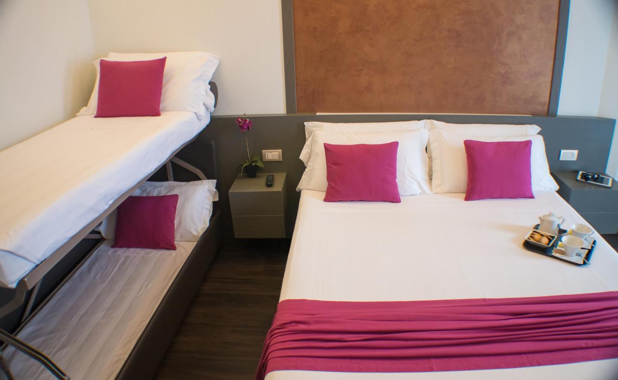 Acapulco Hotel Cattolica Eksteriør billede