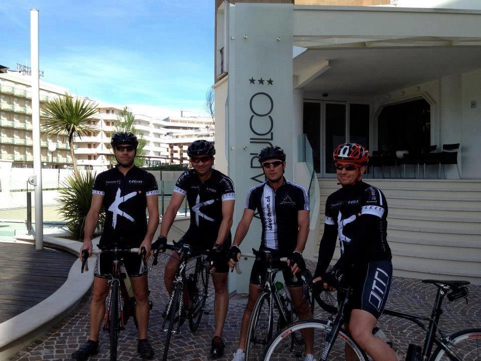 Acapulco Hotel Cattolica Eksteriør billede